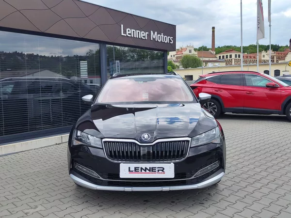 Škoda Superb 2.0 TDi/147kW Scout DSG 4x4 - foto 2