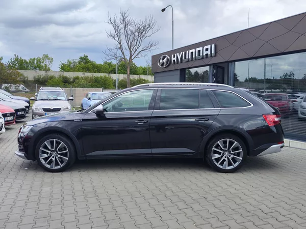 Škoda Superb 2.0 TDi/147kW Scout DSG 4x4 - foto 8
