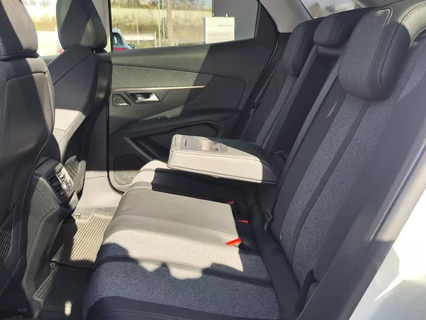 Peugeot 3008 1.5 BlueHDi/96kW Allure S&S AT - foto 10