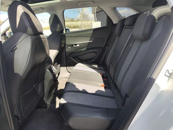 Peugeot 3008 1.5 BlueHDi/96kW Allure S&S AT - foto 11