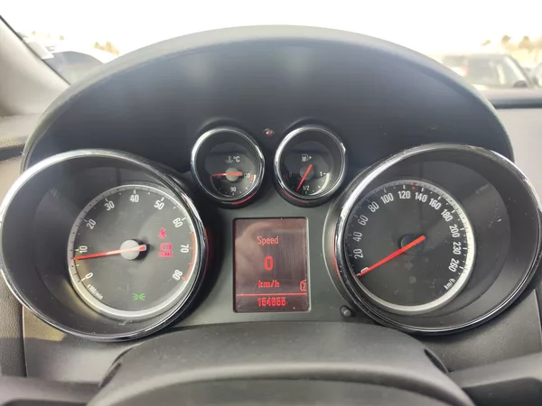 Opel Astra 1.4i/74kW Enjoy - foto 14