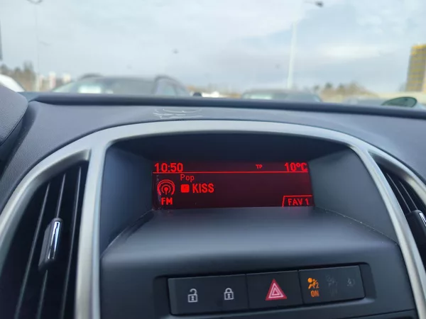 Opel Astra 1.4i/74kW Enjoy - foto 15