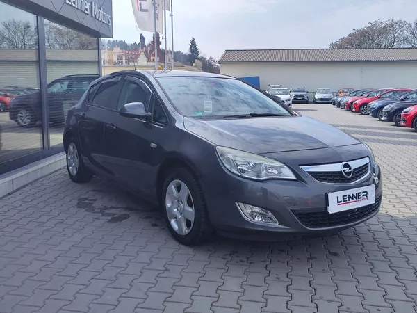 Opel Astra 1.4i/74kW Enjoy - foto 3