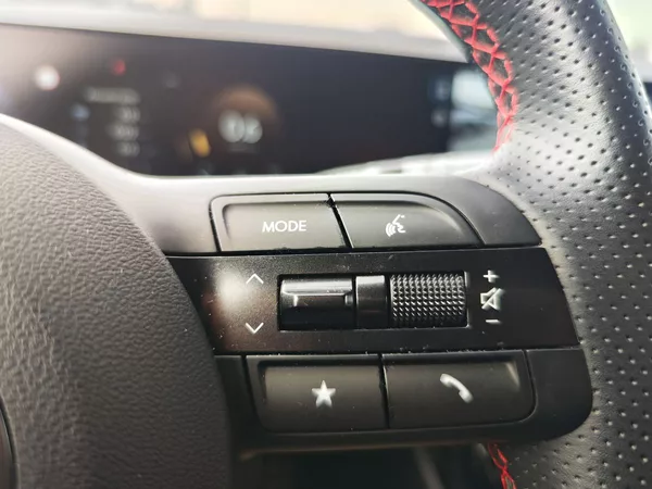 Hyundai Tucson 1.6 T-GDI/118kW N-Line - foto 30