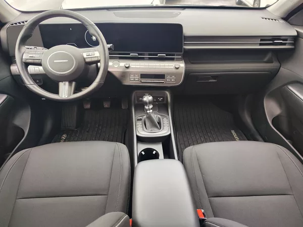 Hyundai Kona 1.6 T-GDI/145kW Smart - foto 13