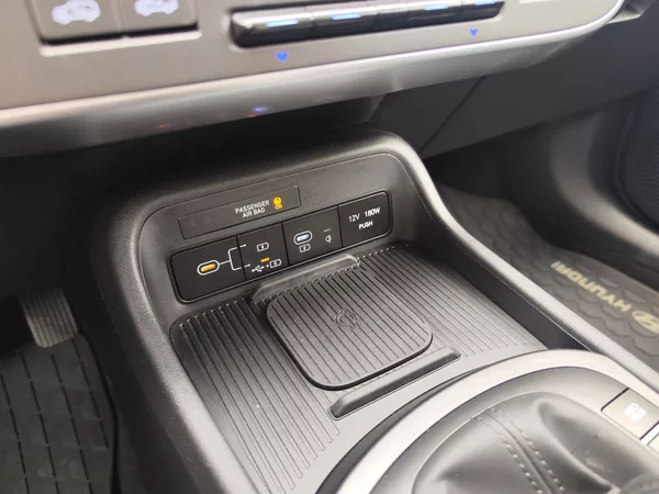 Hyundai Kona 1.6 T-GDI/145kW Smart - foto 22