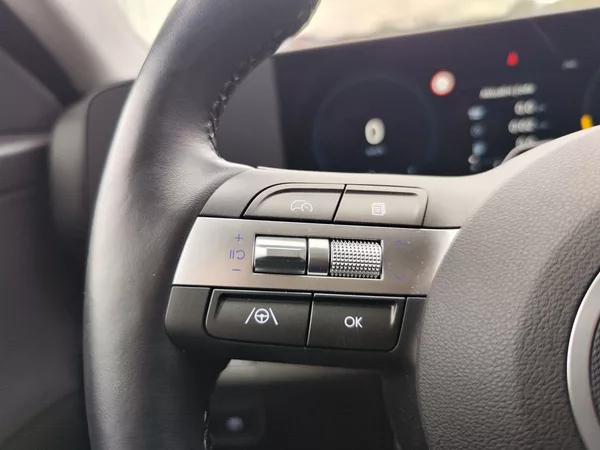 Hyundai Kona 1.6 T-GDI/145kW Smart - foto 26