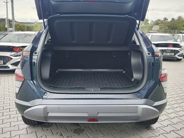 Hyundai Kona 1.6 T-GDI/145kW Smart - foto 9