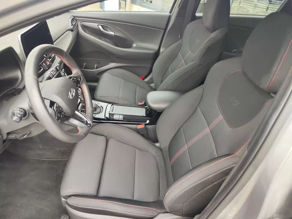 Hyundai i30 1.5 T-GDI/103kW N-Line DCT - foto 16