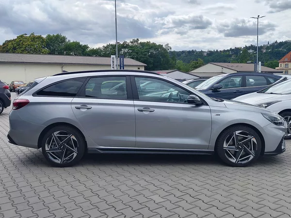 Hyundai i30 1.5 T-GDI/103kW N-Line DCT - foto 4