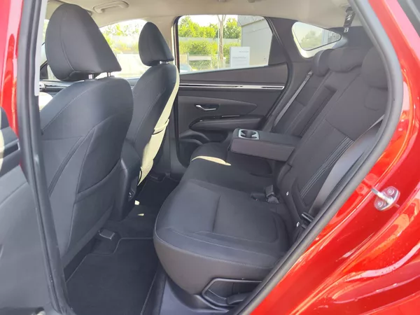 Hyundai Tucson 1.6 T-GDI/110kW Smart DCT MHEV - foto 10