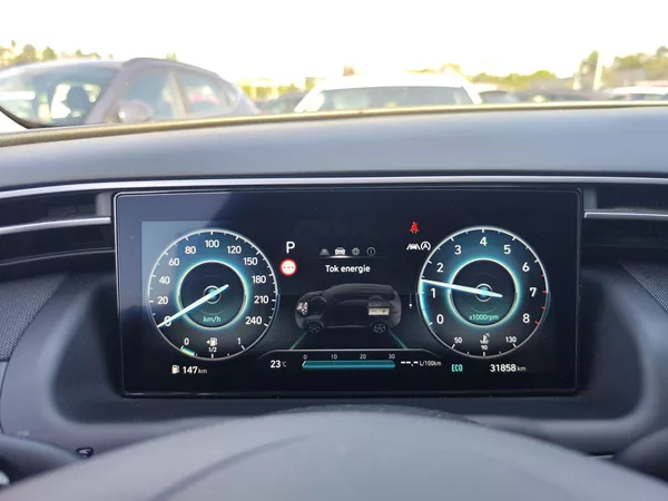 Hyundai Tucson 1.6 T-GDI/110kW Smart DCT MHEV - foto 15