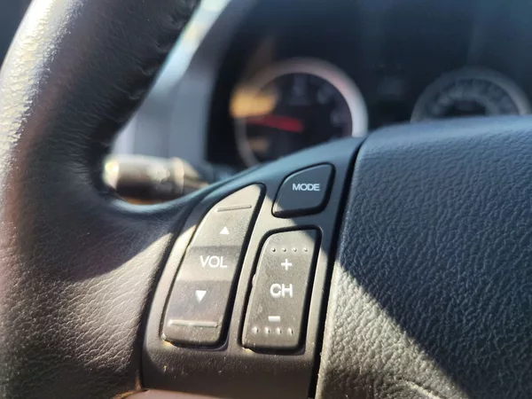 Honda CR-V 2.2 i-CDTI/103kW Executive 4x4 - foto 18