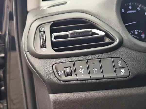 Hyundai i30 1.5 T-GDi/117kW Smart MHEV - foto 27