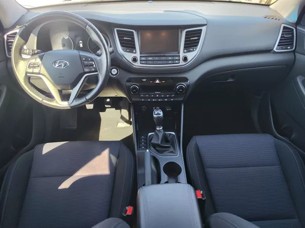 Hyundai Tucson 2.0 CRDi/100kW Style 4x4 - foto 14