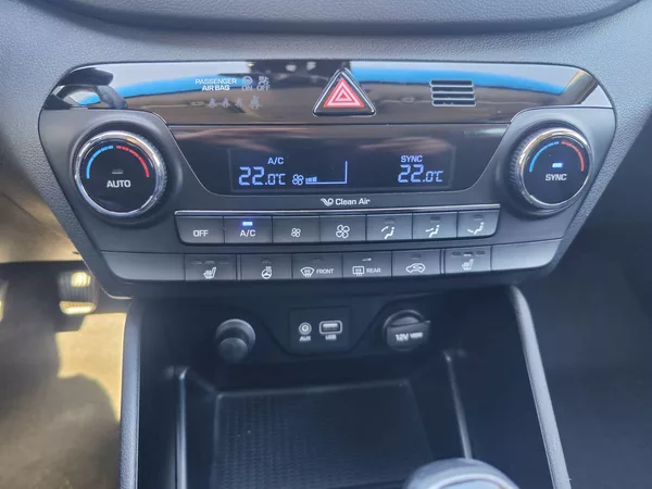 Hyundai Tucson 2.0 CRDi/100kW Style 4x4 - foto 21