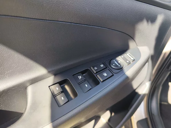 Hyundai Tucson 2.0 CRDi/100kW Style 4x4 - foto 31