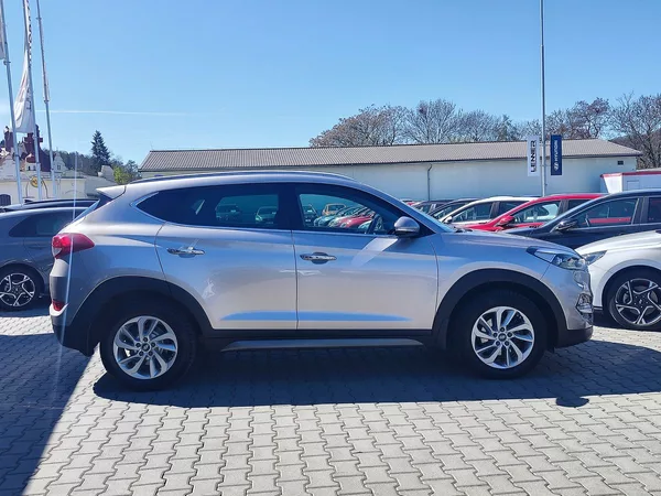 Hyundai Tucson 2.0 CRDi/100kW Style 4x4 - foto 4
