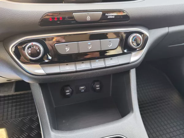 Hyundai i30 1.0 T-GDi/88kW Comfort DCT - foto 16