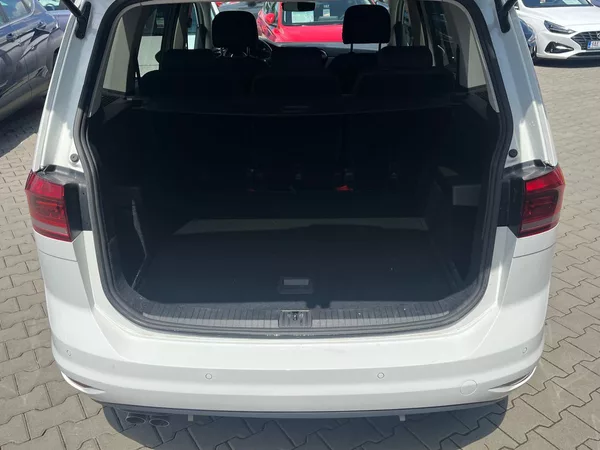Volkswagen Touran 2.0 TDI/110kW Comfortline DSG - foto 17