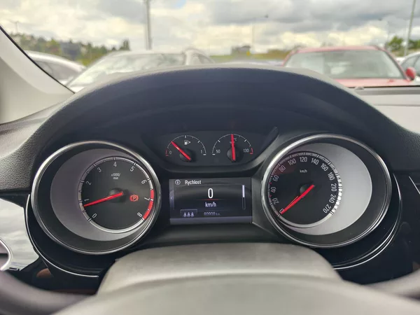 Opel Astra 1.2 Turbo/92kW Dynamic - foto 15