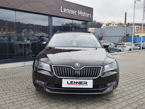 Škoda Superb 2.0 TDI/110kW Ambition Plus DS - foto 2