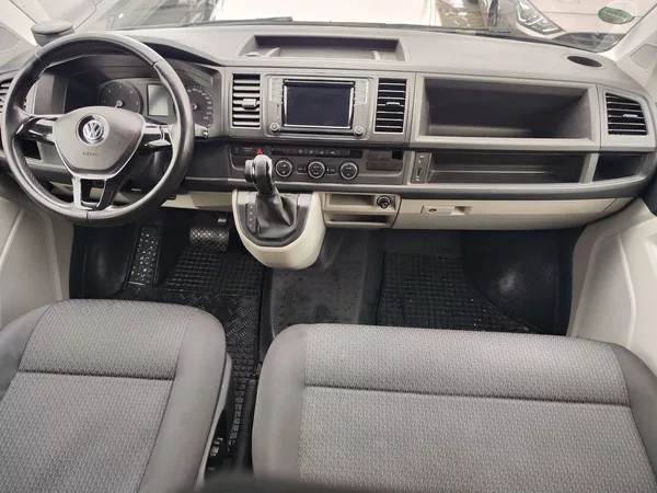 Volkswagen Caravelle 2.0TDI/110kW DSG trend 9míst - foto 14