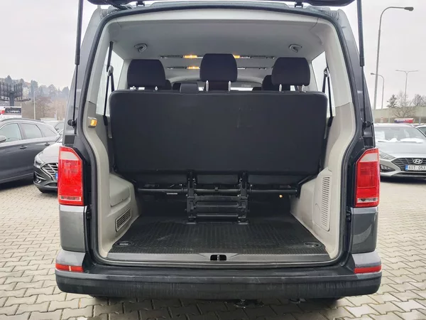Volkswagen Caravelle 2.0TDI/110kW DSG trend 9míst - foto 9