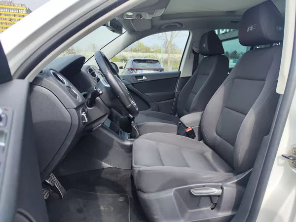 Volkswagen Tiguan 2.0 TDi/125kW R-Line 4motion - foto 15