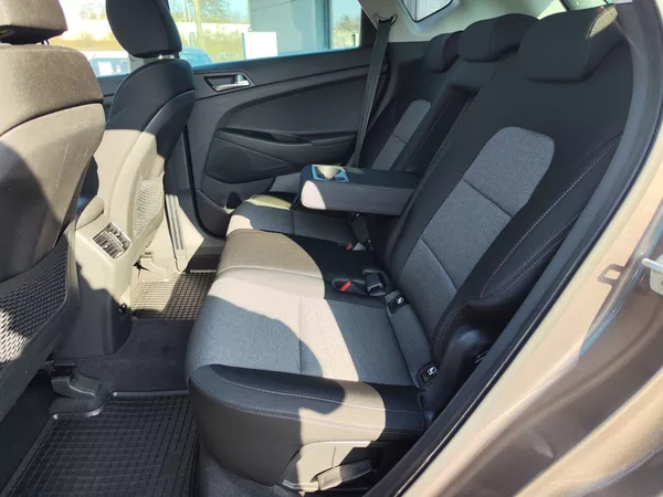Hyundai Tucson 1.6 CRDi/100kW Adventure DCT - foto 13
