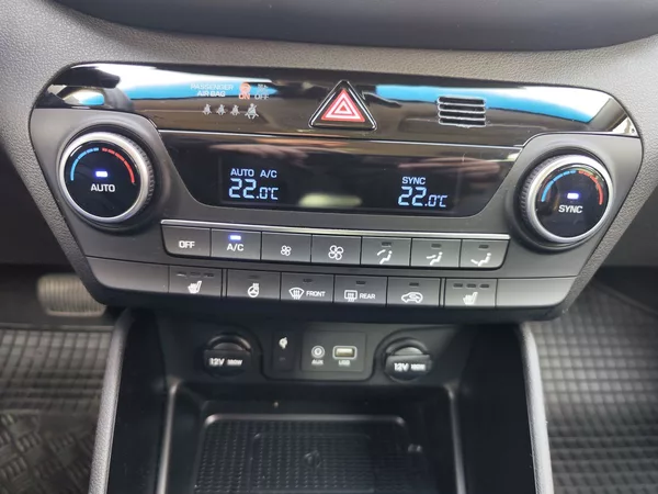 Hyundai Tucson 1.6 CRDi/100kW Adventure DCT - foto 22