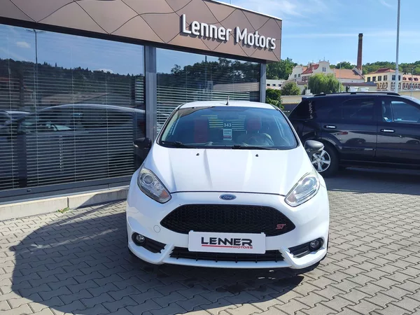 Ford Fiesta 1.6/134kW ST ČR 1.Majitel - foto 2
