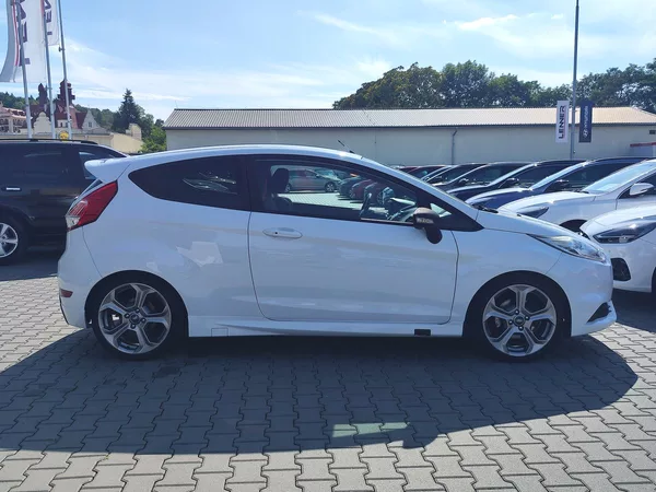 Ford Fiesta 1.6/134kW ST ČR 1.Majitel - foto 4
