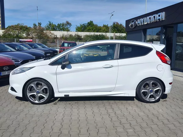 Ford Fiesta 1.6/134kW ST ČR 1.Majitel - foto 8