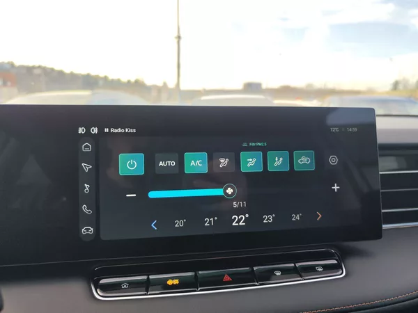 MG EHS 1.5 TGI/200kW PHEV Emotion AT - foto 20