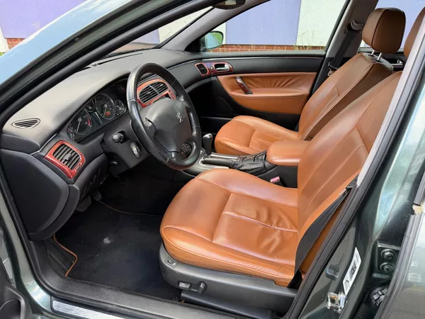Peugeot 607 2,7 HDI - foto 10