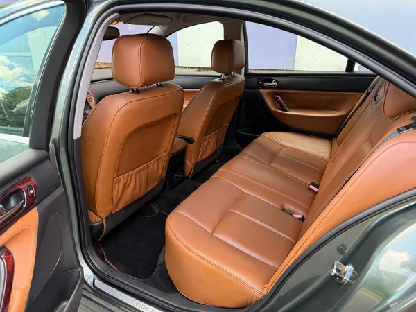 Peugeot 607 2,7 HDI - foto 13