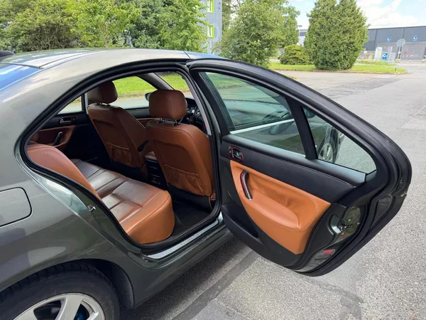Peugeot 607 2,7 HDI - foto 16