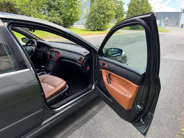 Peugeot 607 2,7 HDI - foto 19