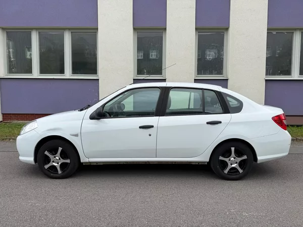 Renault Thalia 1,2i 16V / 36 tis.km / ČR / - foto 2