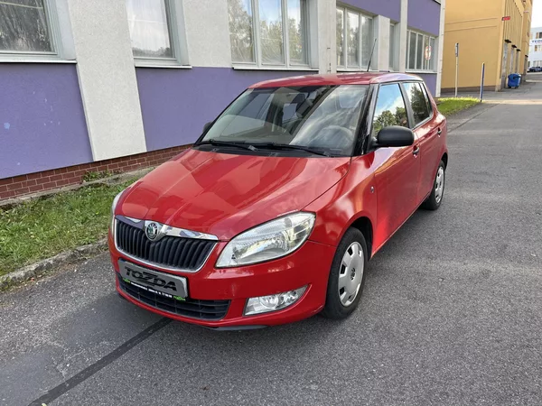 Škoda Fabia 1,2 HTP + pneu zima