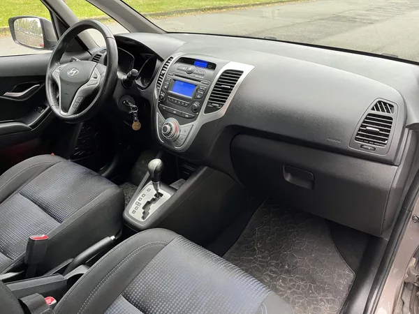 Hyundai ix20 1,6i 16V / automat / - foto 23