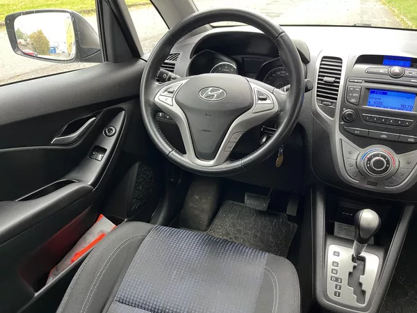 Hyundai ix20 1,6i 16V / automat / - foto 25