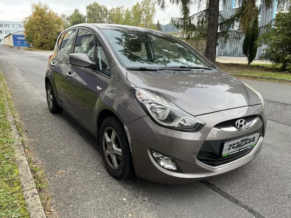 Hyundai ix20 1,6i 16V / automat / - foto 6