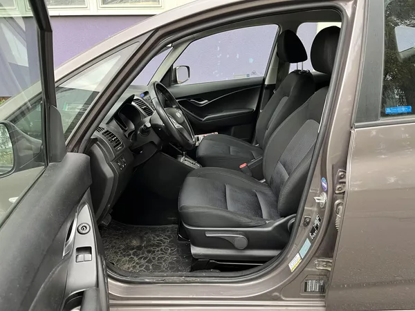 Hyundai ix20 1,6i 16V / automat / - foto 9