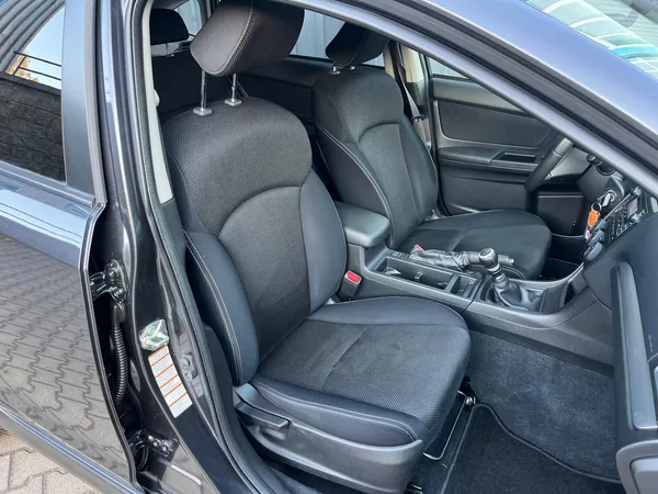 Subaru XV 2,0i AWD Comfort / servis.kn. - foto 11