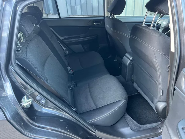 Subaru XV 2,0i AWD Comfort / servis.kn. - foto 9