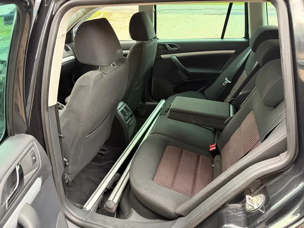 Škoda Octavia 1,6 TDi 77 kW / servis - foto 13