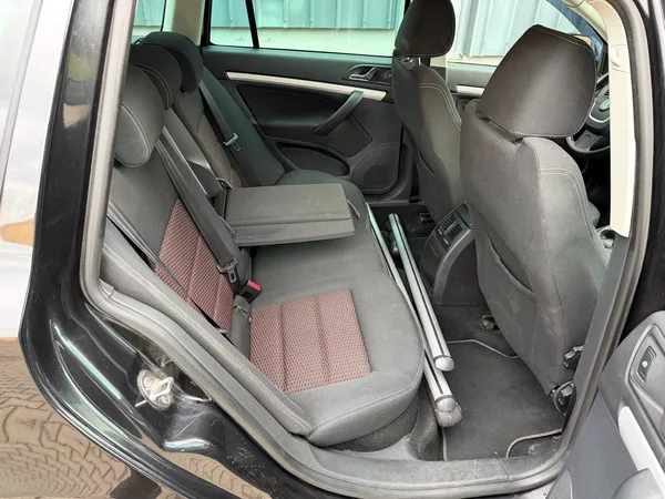 Škoda Octavia 1,6 TDi 77 kW / servis - foto 16
