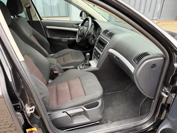 Škoda Octavia 1,6 TDi 77 kW / servis - foto 18